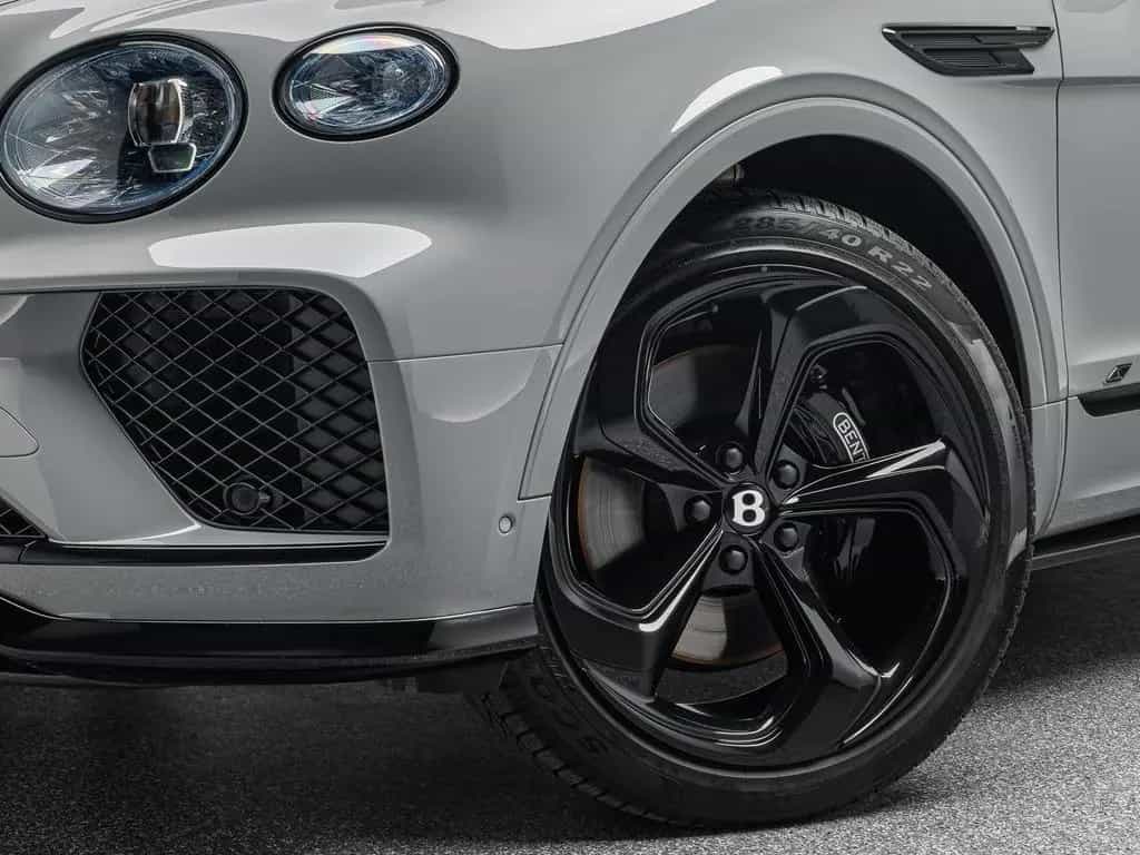 Bentley Bentayga S V8 / Mandarin - Lederfarbe 02/2024-photo-6