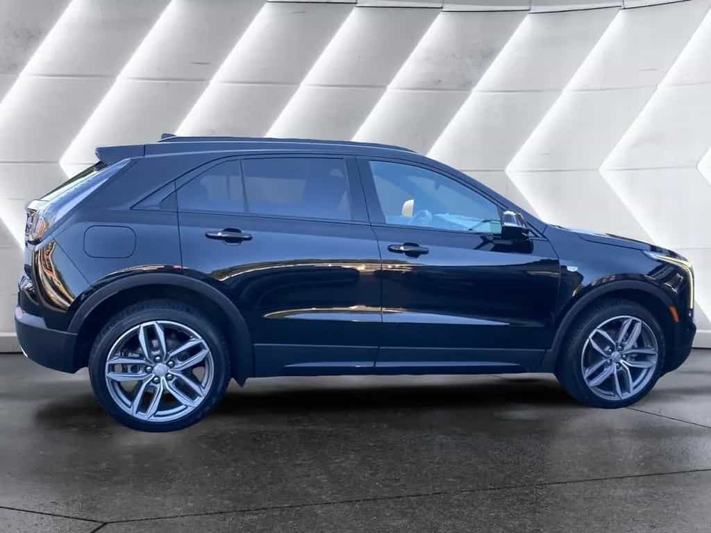 Cadillac XT4 2.0 T Sport AWD Massagesitze+Navi+BOSE 09/2023-photo-4