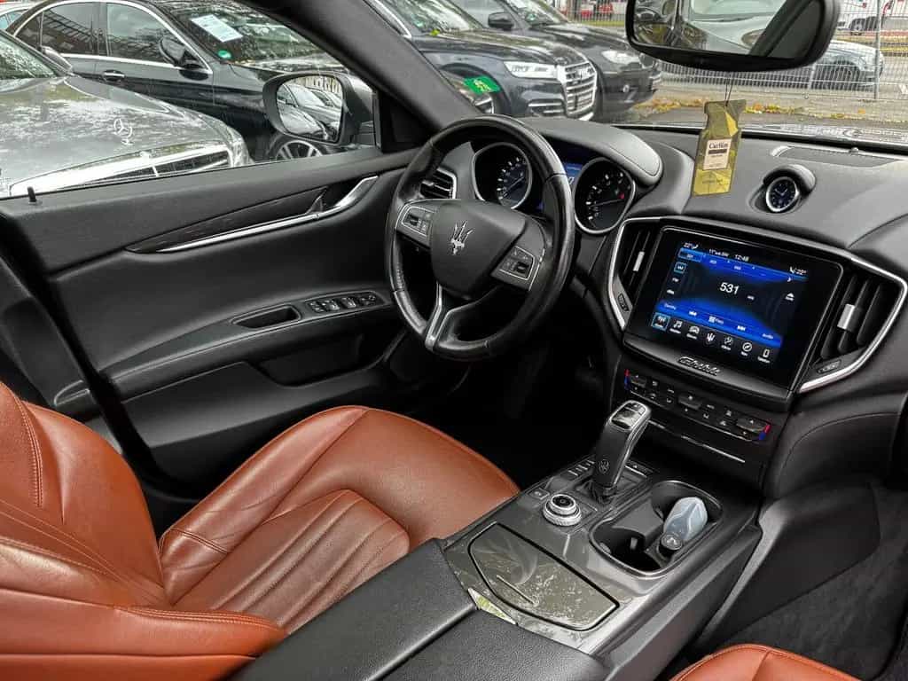 Maserati Ghibli 3.0 V6 350HP GranLusso VOLLEDER*20ZLL*NAV 07/2018-photo-25
