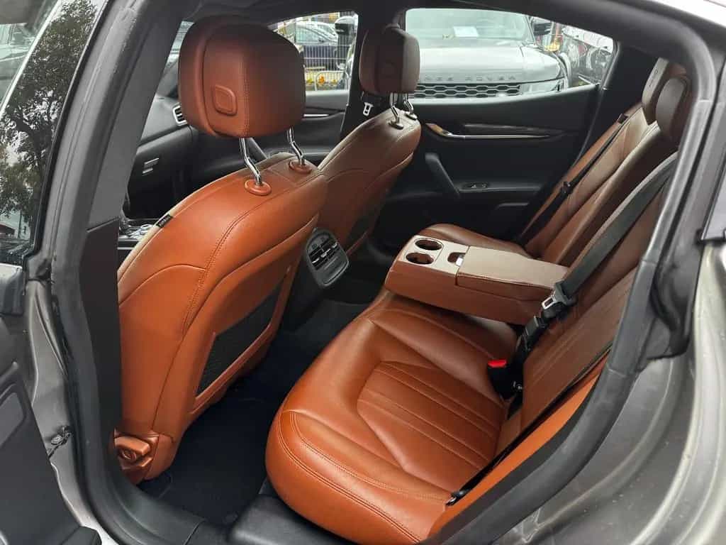 Maserati Ghibli 3.0 V6 350HP GranLusso VOLLEDER*20ZLL*NAV 07/2018-photo-28
