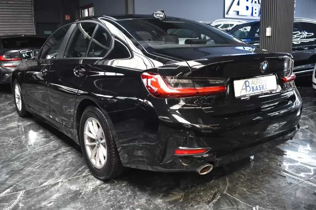 BMW 320 d Lim. Advantage*AMBIENTE*LED*SHZ*PDC*NAVI 02/2021-photo-10