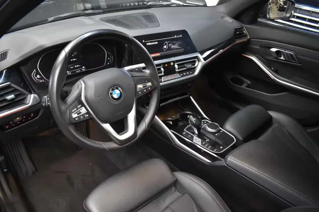 BMW 320 d Lim. Advantage*AMBIENTE*LED*SHZ*PDC*NAVI 02/2021-photo-8