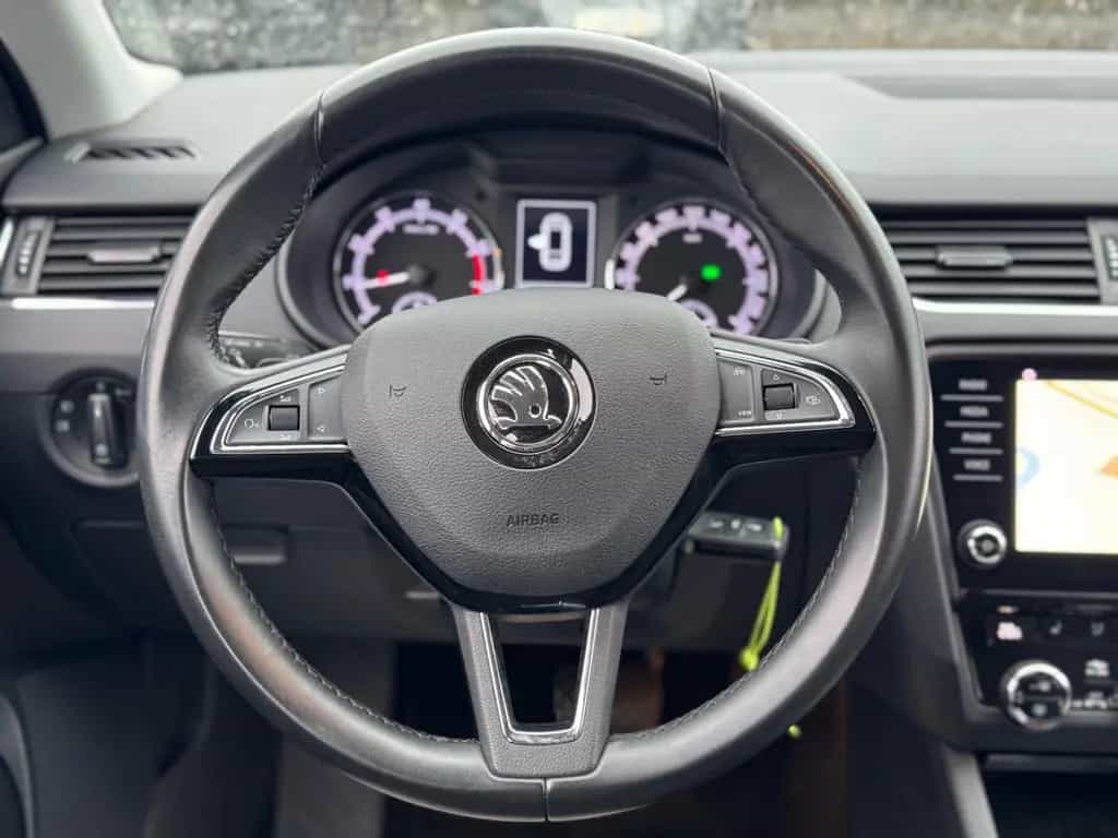 Skoda Octavia Combi Soleil | DSG| LED| NAVI| PDC| 11/2019-photo-10