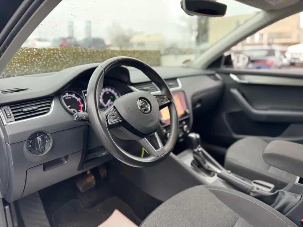 Skoda Octavia Combi Soleil | DSG| LED| NAVI| PDC| 11/2019-photo-13