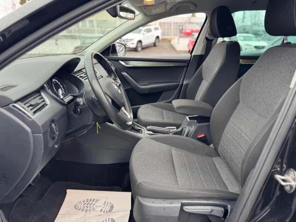 Skoda Octavia Combi Soleil | DSG| LED| NAVI| PDC| 11/2019-photo-14