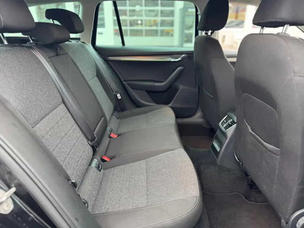 Skoda Octavia Combi Soleil | DSG| LED| NAVI| PDC| 11/2019-photo-18