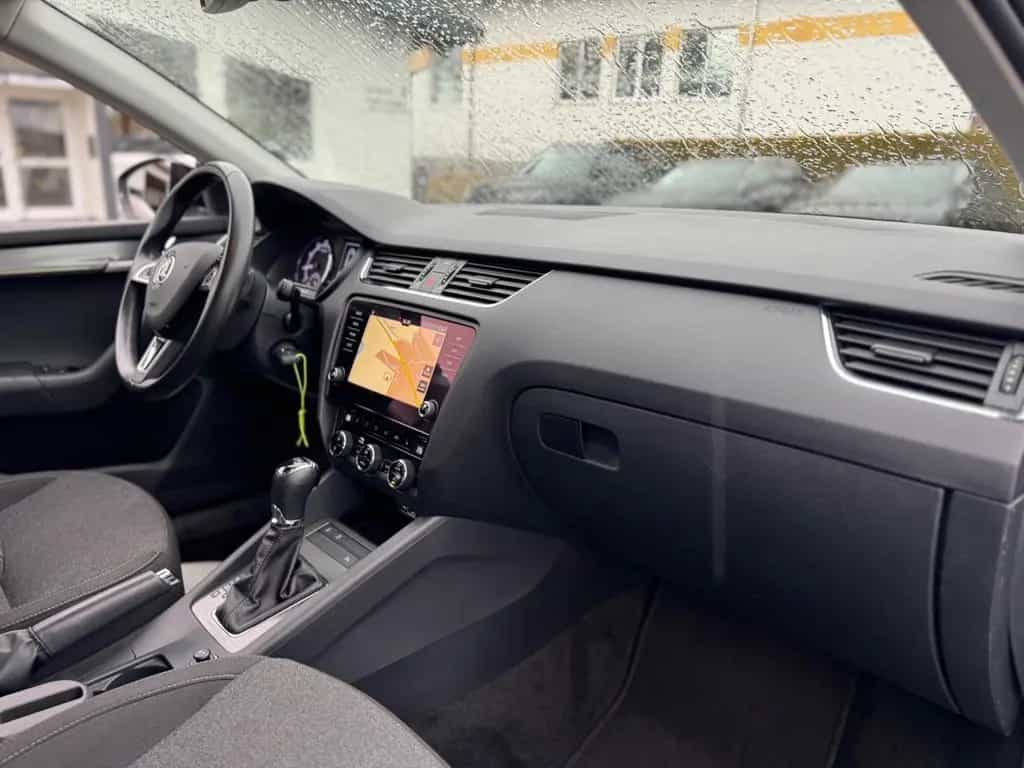 Skoda Octavia Combi Soleil | DSG| LED| NAVI| PDC| 11/2019-photo-19