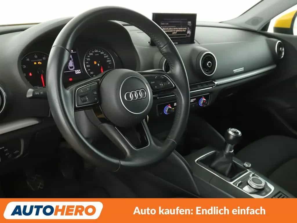 Audi A3 Limousine 30 TFSI *NAVI*PDC*SHZ*ALU*KLIMA* 03/2019-photo-9