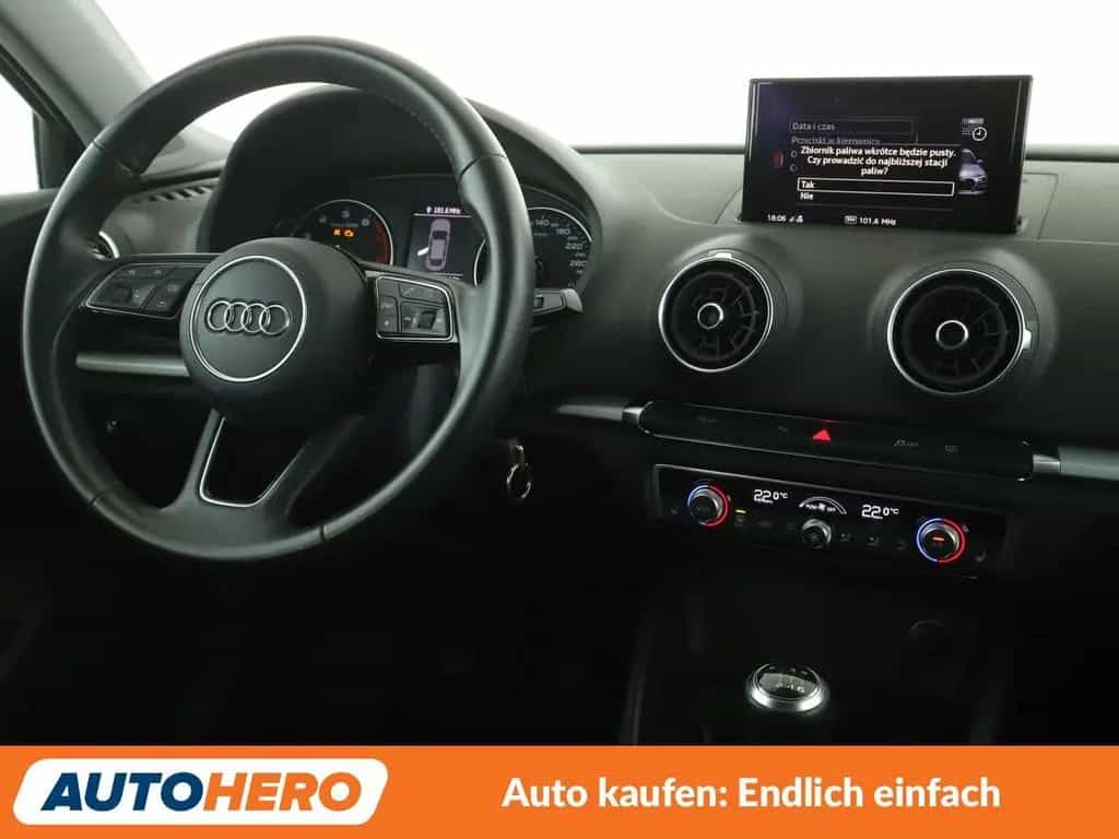 Audi A3 Limousine 30 TFSI *NAVI*PDC*SHZ*ALU*KLIMA* 03/2019-photo-11