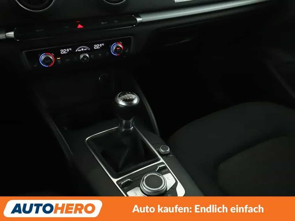Audi A3 Limousine 30 TFSI *NAVI*PDC*SHZ*ALU*KLIMA* 03/2019-photo-19
