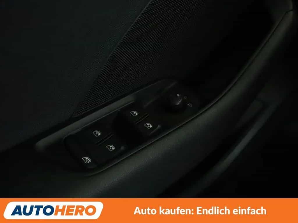 Audi A3 Limousine 30 TFSI *NAVI*PDC*SHZ*ALU*KLIMA* 03/2019-photo-26