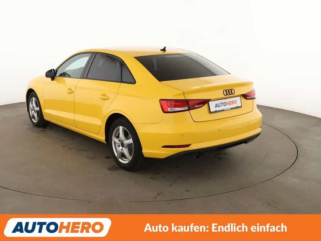 Audi A3 Limousine 30 TFSI *NAVI*PDC*SHZ*ALU*KLIMA* 03/2019-photo-2