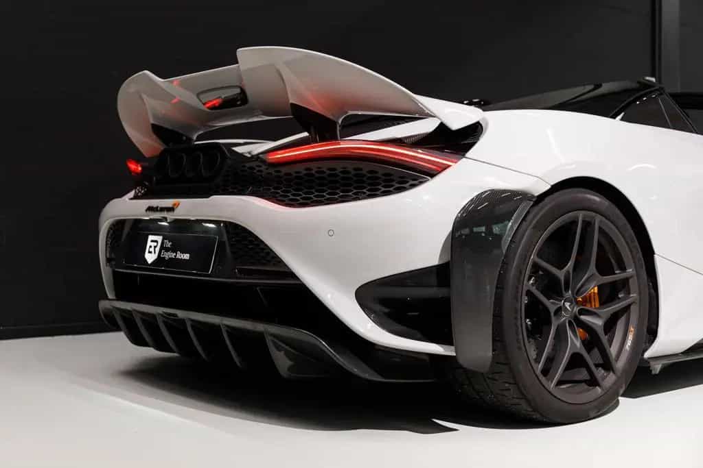 McLaren 765LT 4.0 V8 Spider | MSO Cirrus Grey | New Serv 02/2022-photo-21