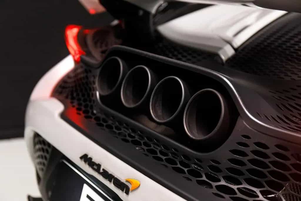 McLaren 765LT 4.0 V8 Spider | MSO Cirrus Grey | New Serv 02/2022-photo-23