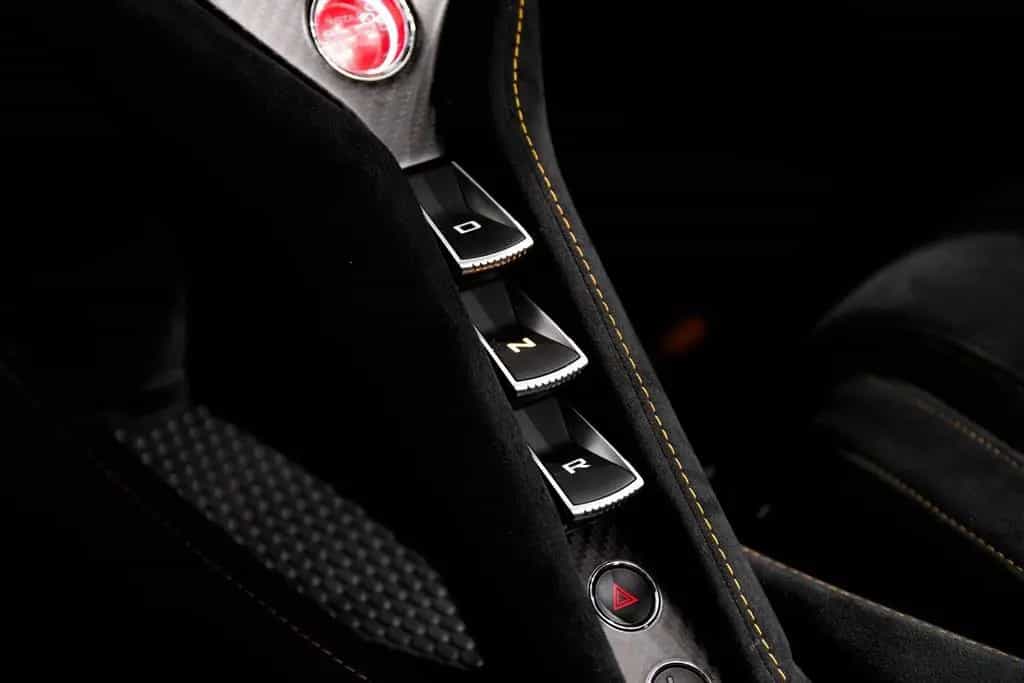 McLaren 765LT 4.0 V8 Spider | MSO Cirrus Grey | New Serv 02/2022-photo-31