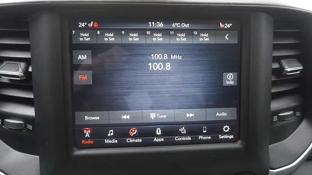 Dodge RAM 1500 HEMI 5.7l Crew-Cab*4x4*Navi*Alu20*AHK 07/2021-photo-19