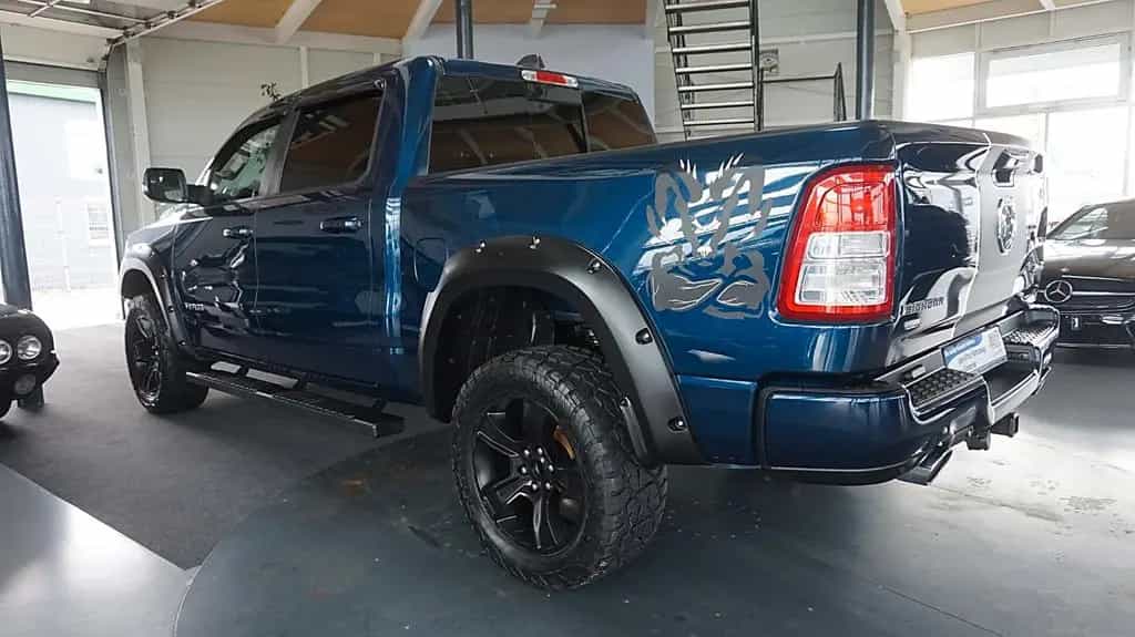 Dodge RAM 1500 HEMI 5.7l Crew-Cab*4x4*Navi*Alu20*AHK 07/2021-photo-5