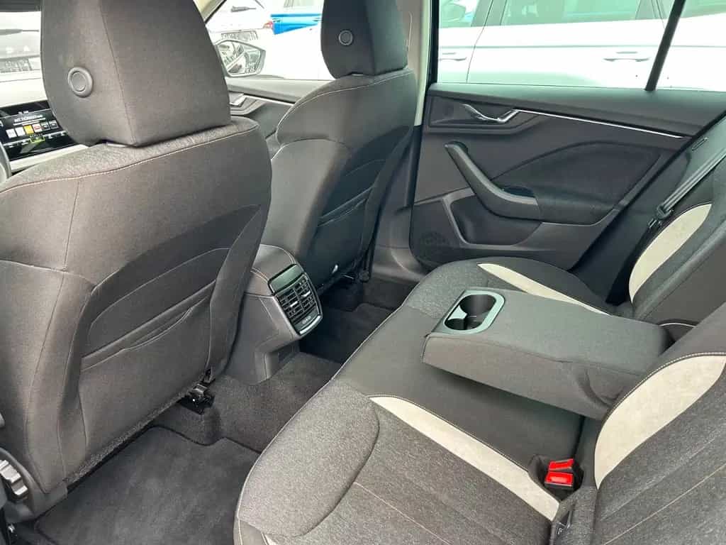 Skoda Kamiq FL DSG Top Selection 5JGarantie Kamera 04/2025-photo-13