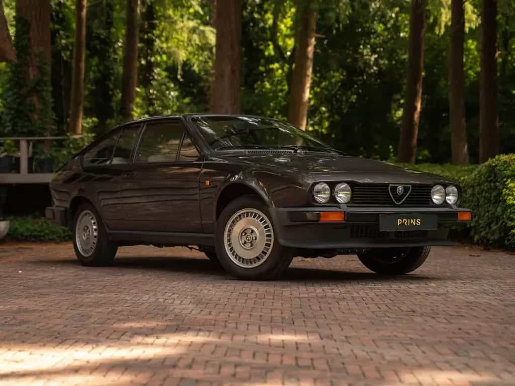 Alfa Romeo GTV 2.5 V6 | Nederlands geleverd 05/1982-photo-12
