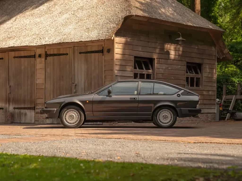 Alfa Romeo GTV 2.5 V6 | Nederlands geleverd 05/1982-photo-3