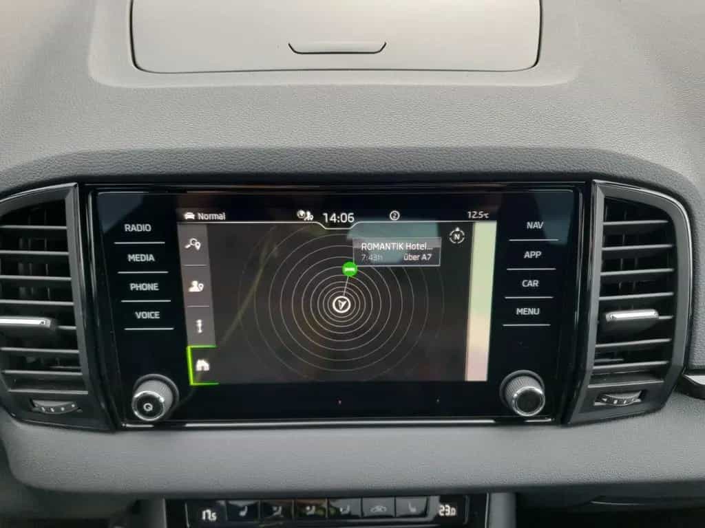 Skoda Karoq Sportline *NAVI*ACC*LED*KAMERA*APP CONNECT 05/2025-photo-6