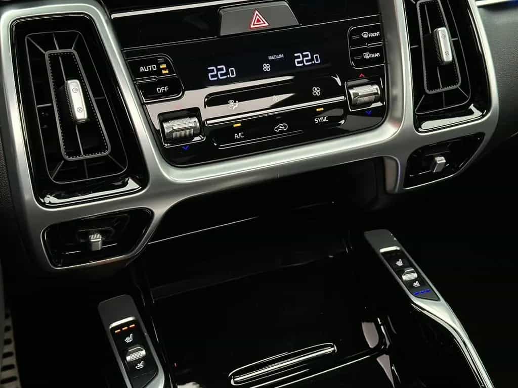Kia Sorento 2.2CRDi PLATINUM 4WD* LED#4xSHZ#LH#KEYLE 11/2020-photo-13
