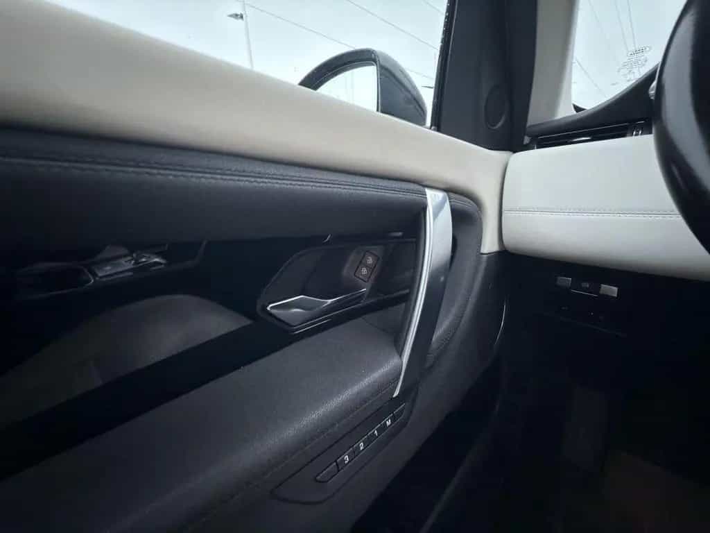 Land Rover Discovery Sport SE AWD*LED*Pano*Kamera*ACC* 01/2021-photo-16