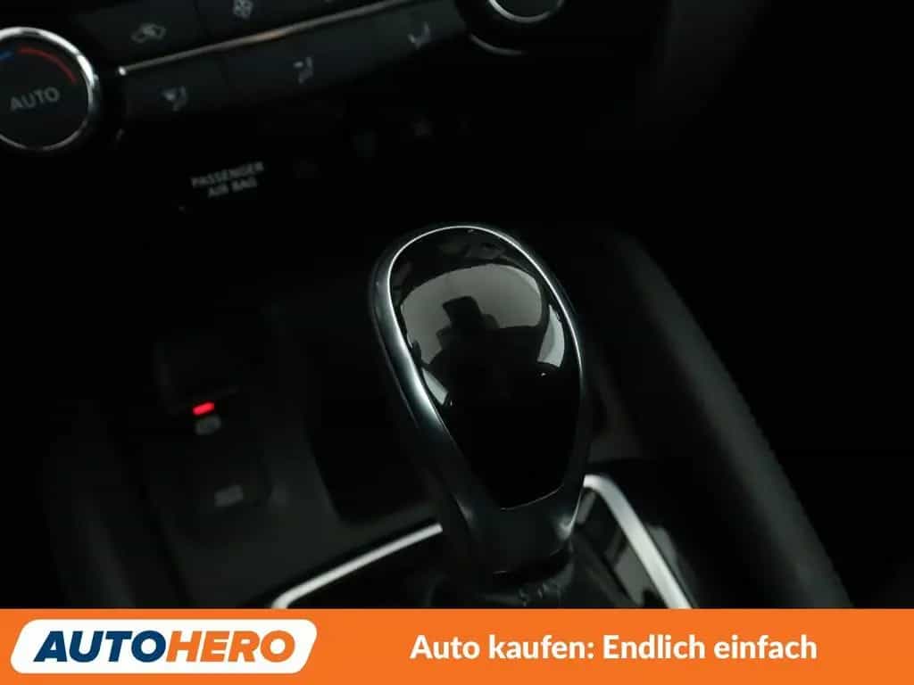 Nissan Qashqai 1.3 DIG-T Acenta Aut.*NAVI*TEMPO*CAM*PDC 01/2020-photo-21