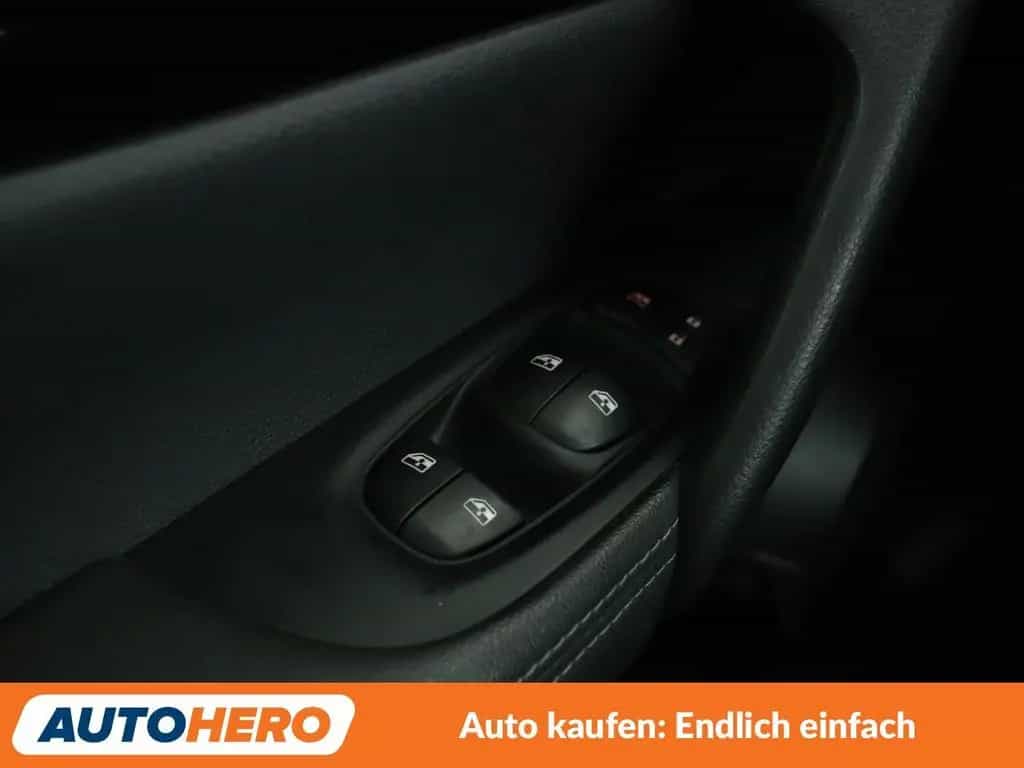 Nissan Qashqai 1.3 DIG-T Acenta Aut.*NAVI*TEMPO*CAM*PDC 01/2020-photo-27