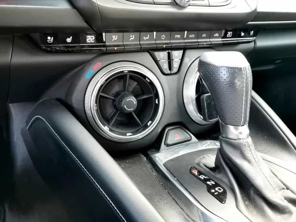 Chevrolet Camaro 6.2/V8 333KW* AT* BOSE*NAVI* HUD 06/2019-photo-12