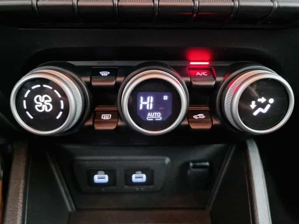 Dacia Duster Journey TCe 150 EDC Navi Tempomat 04/2024-photo-17
