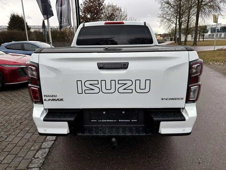 Isuzu D-Max Double Cab 4x4 V-Cross AHK Mountaintop 08/2024-photo-4