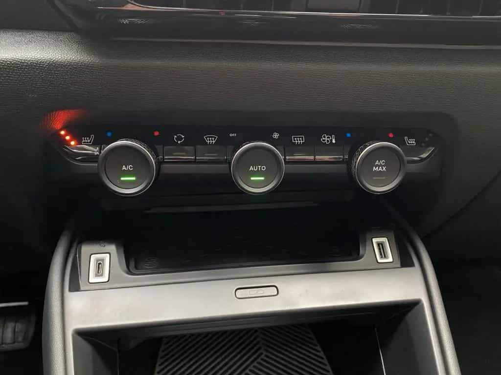 Citroën C4 Lim. Shine mit Schiebedach, Navi 01/2021-photo-15