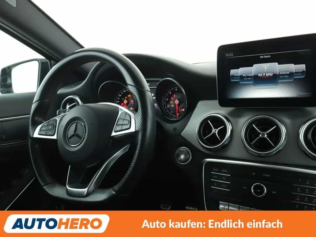 Mercedes-Benz GLA-Class GLA 180 AMG Line*NAVI*TEMPO*PDC* 03/2017-photo-12