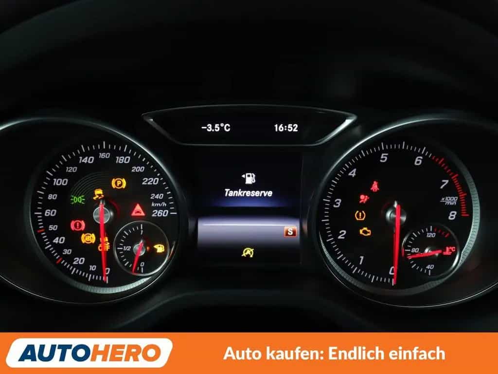 Mercedes-Benz GLA-Class GLA 180 AMG Line*NAVI*TEMPO*PDC* 03/2017-photo-19