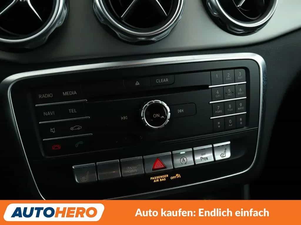 Mercedes-Benz GLA-Class GLA 180 AMG Line*NAVI*TEMPO*PDC* 03/2017-photo-21