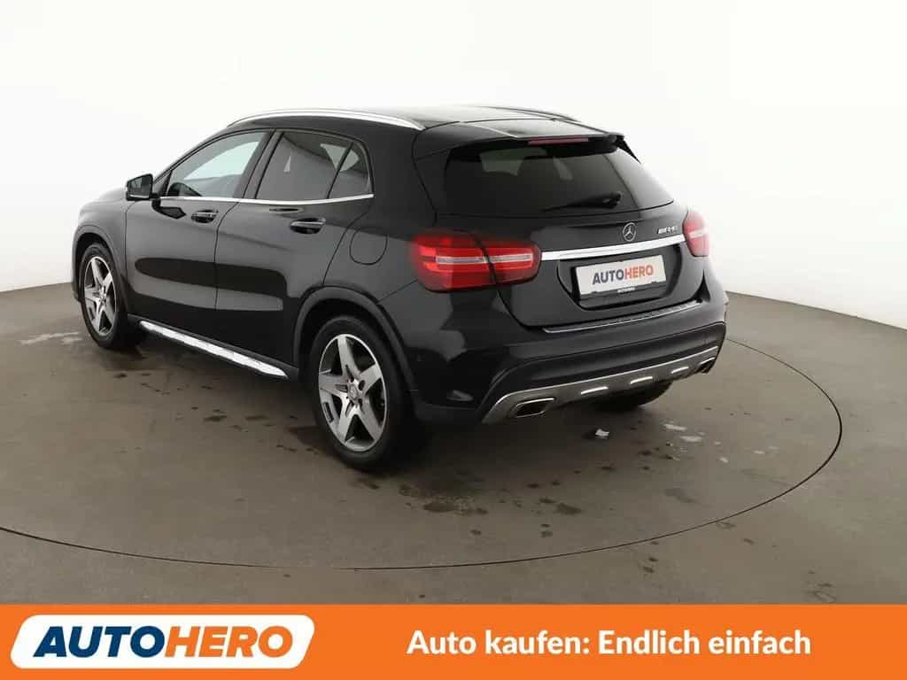 Mercedes-Benz GLA-Class GLA 180 AMG Line*NAVI*TEMPO*PDC* 03/2017-photo-3