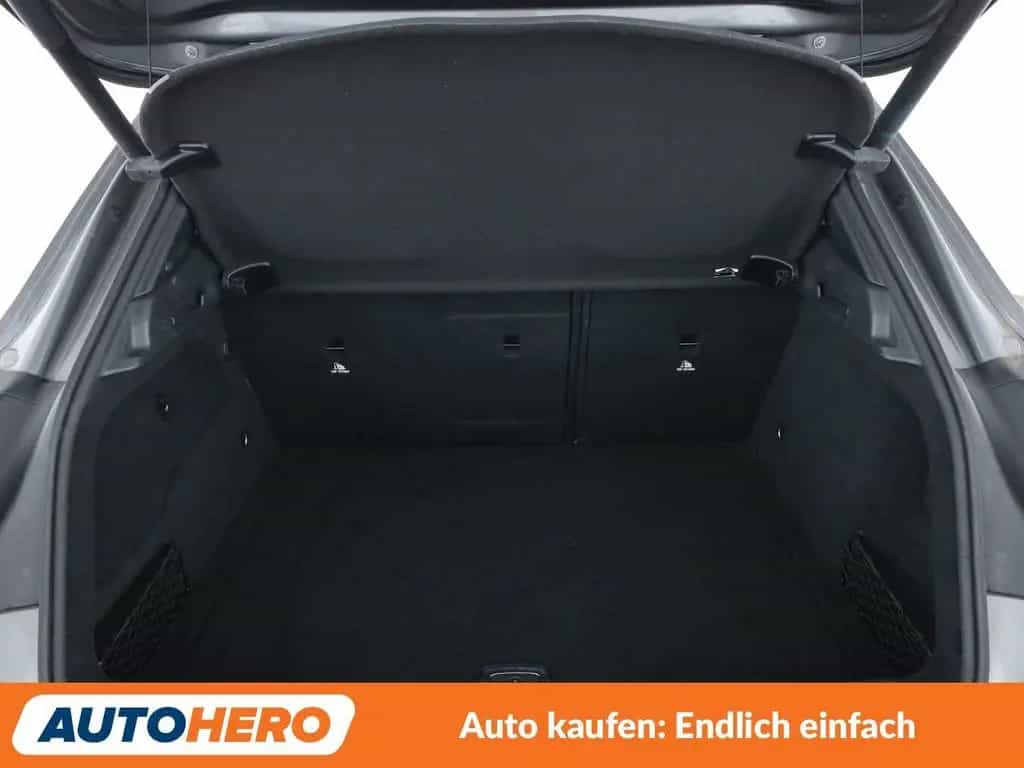 Mercedes-Benz GLA-Class 200 AMG Line Aut.*NAV*LED*TEMP*PDC*SHZ*KLIMA 04/2019-photo-17