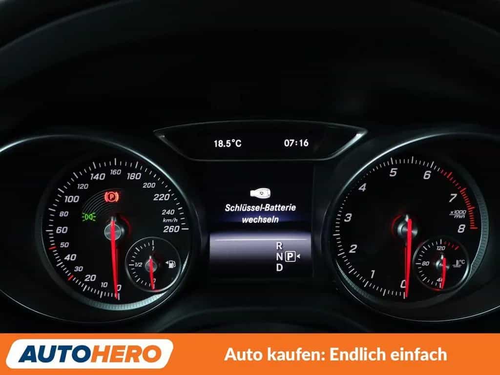 Mercedes-Benz GLA-Class 200 AMG Line Aut.*NAV*LED*TEMP*PDC*SHZ*KLIMA 04/2019-photo-19