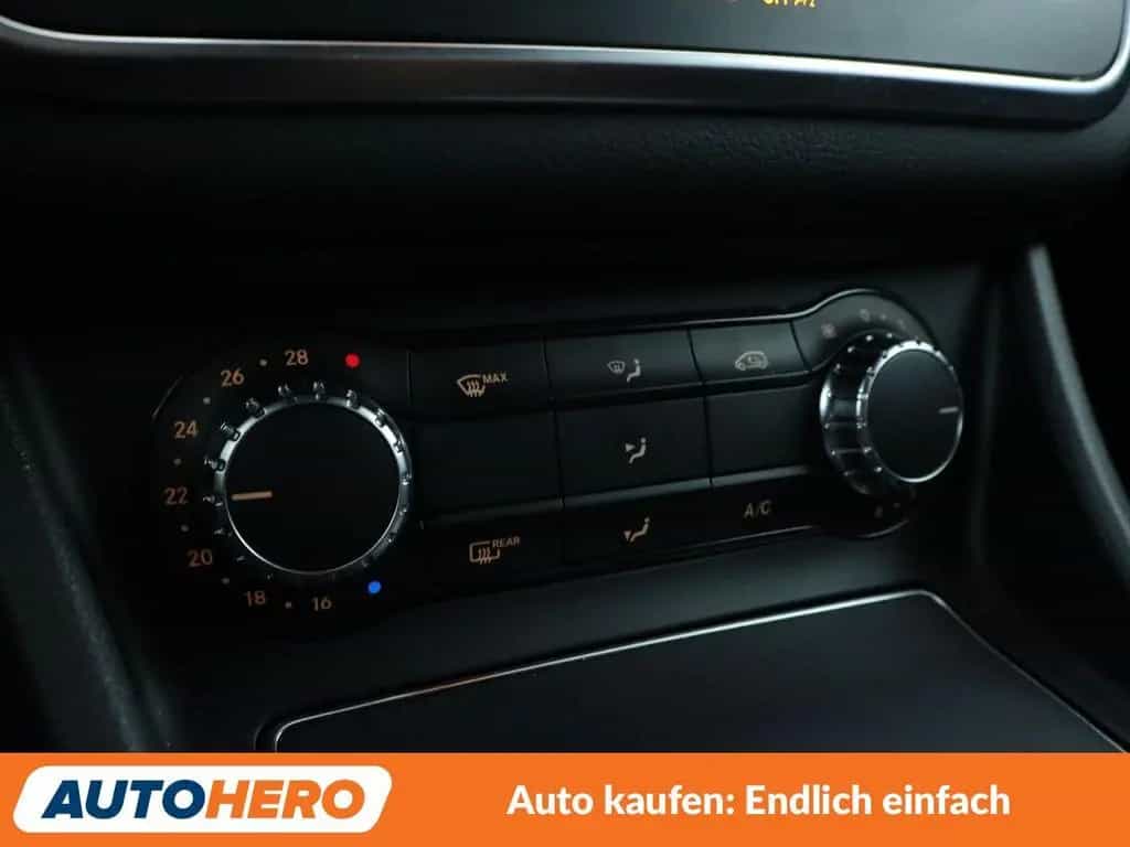 Mercedes-Benz GLA-Class 200 AMG Line Aut.*NAV*LED*TEMP*PDC*SHZ*KLIMA 04/2019-photo-24