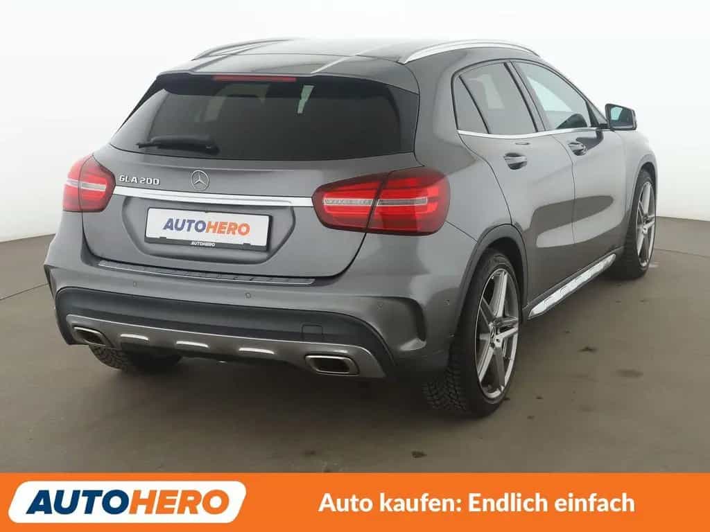 Mercedes-Benz GLA-Class 200 AMG Line Aut.*NAV*LED*TEMP*PDC*SHZ*KLIMA 04/2019-photo-5