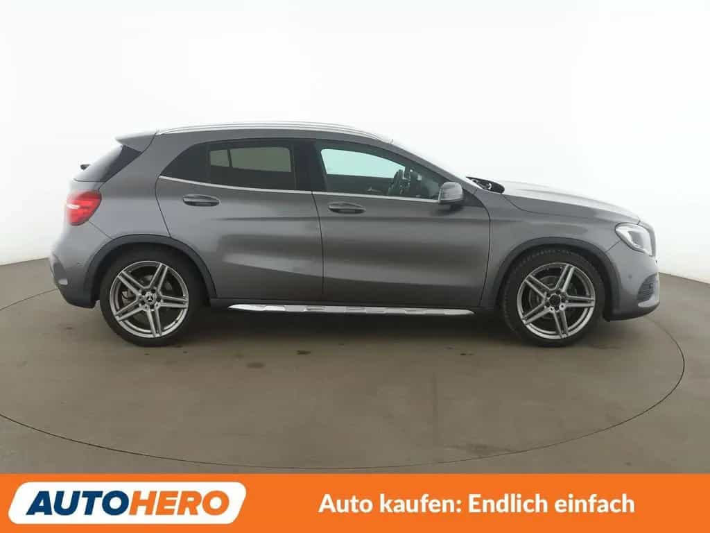 Mercedes-Benz GLA-Class 200 AMG Line Aut.*NAV*LED*TEMP*PDC*SHZ*KLIMA 04/2019-photo-6