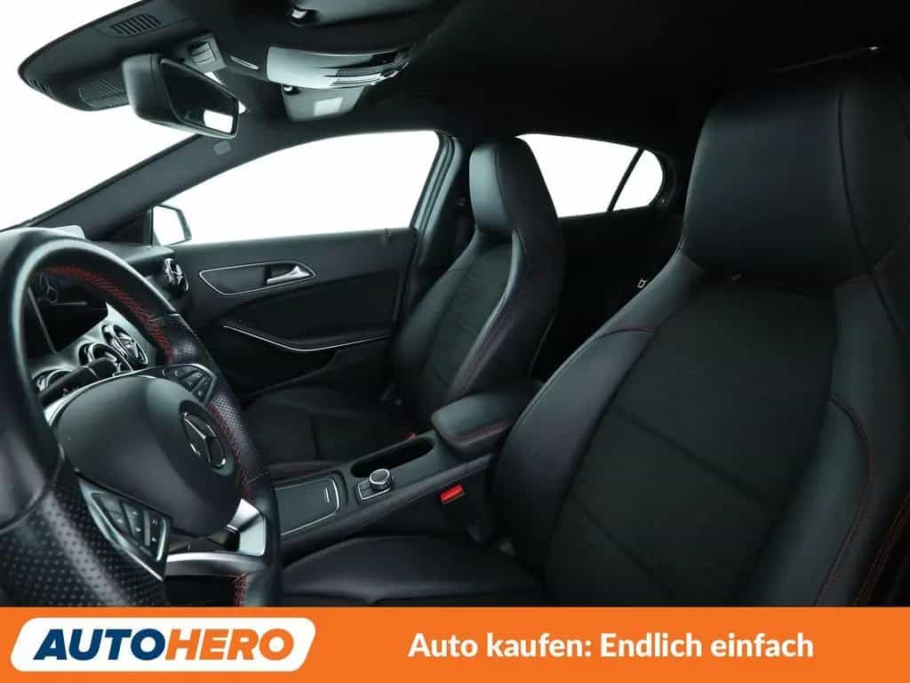 Mercedes-Benz GLA-Class 200 AMG Line Aut.*NAV*LED*TEMP*PDC*SHZ*KLIMA 04/2019-photo-9