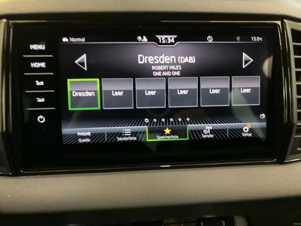 Skoda Karoq 2.0 TSI DSG 4M Sportline ACC Kamera Navi L 01/2022-photo-7