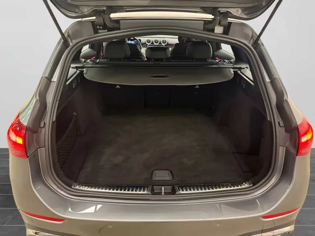 Mercedes-Benz C-Class 220 10/2021-photo-16
