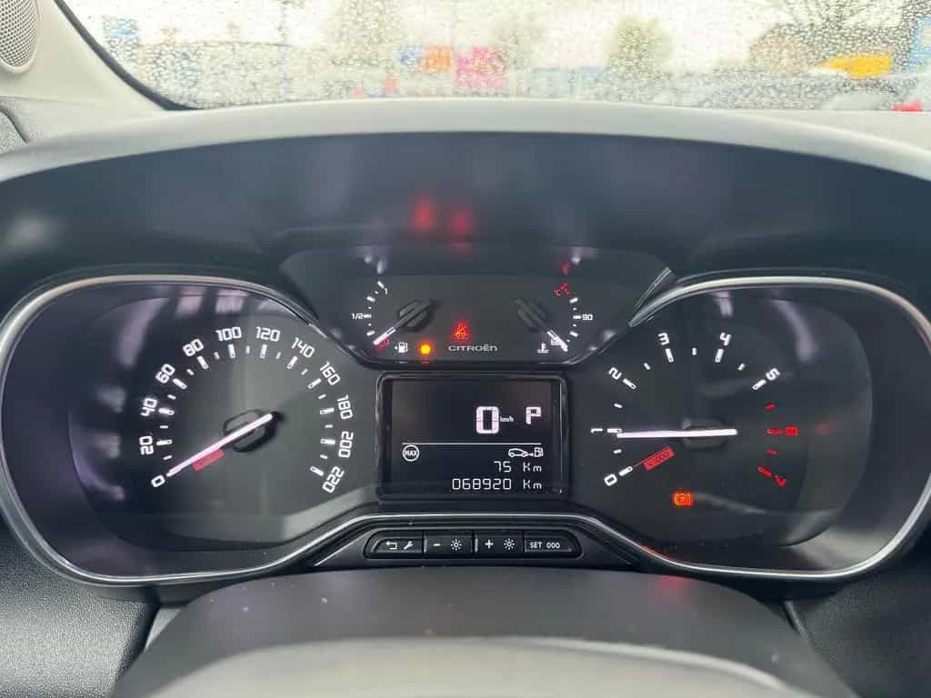 Citroën C3 Aircross Shine *AUTOMATIK*TÜV NEU 04/2022-photo-17