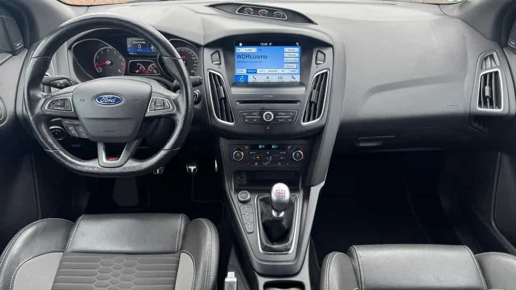 Ford Focus 2.0 Lim. ST-LINE | KAMERA | 250PS | SPORT 01/2018-photo-14