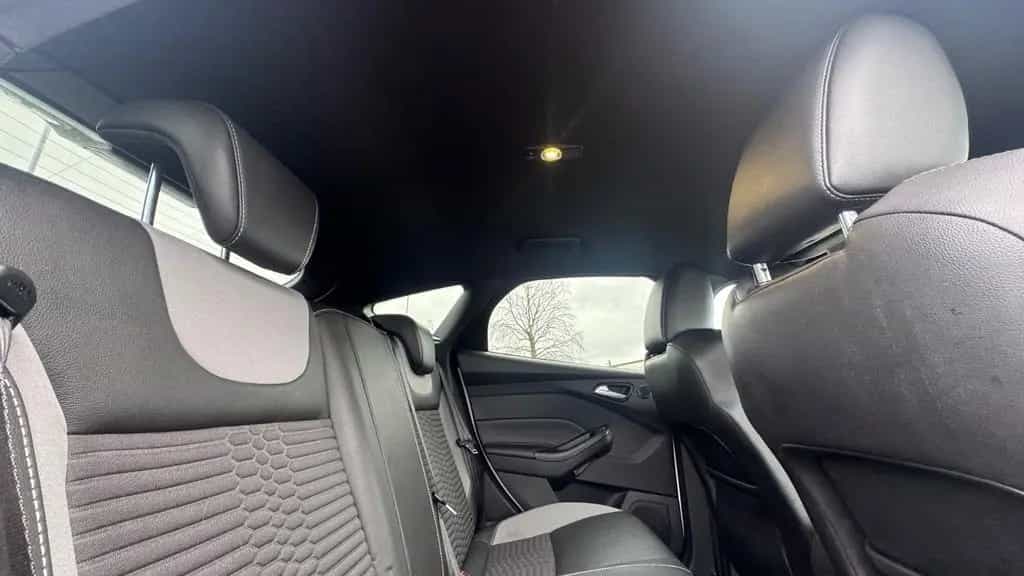 Ford Focus 2.0 Lim. ST-LINE | KAMERA | 250PS | SPORT 01/2018-photo-17
