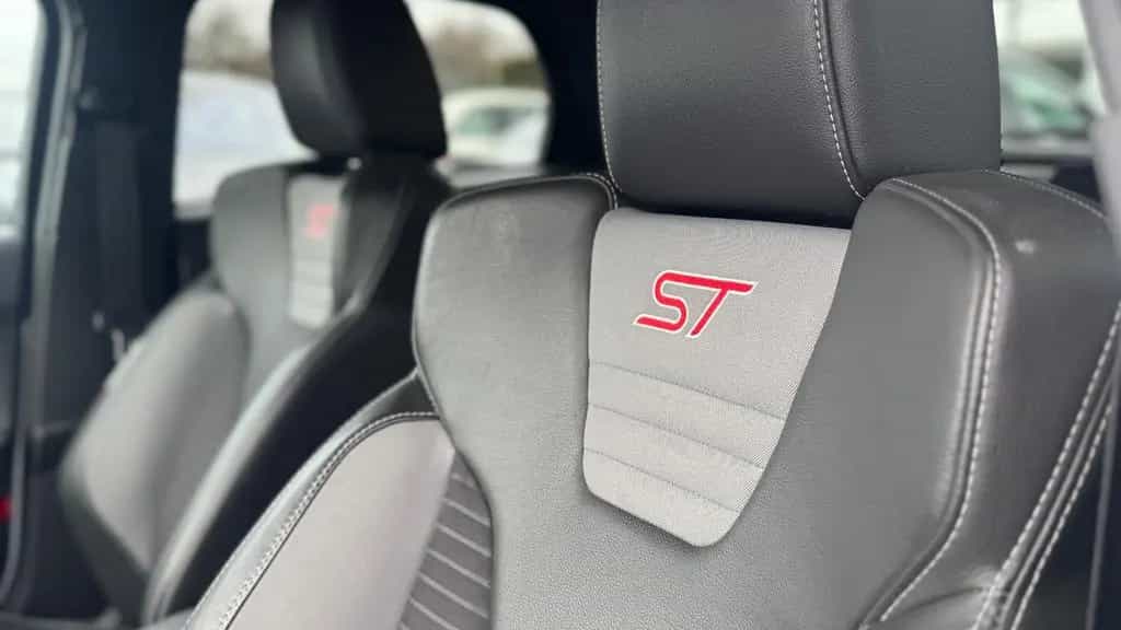 Ford Focus 2.0 Lim. ST-LINE | KAMERA | 250PS | SPORT 01/2018-photo-7