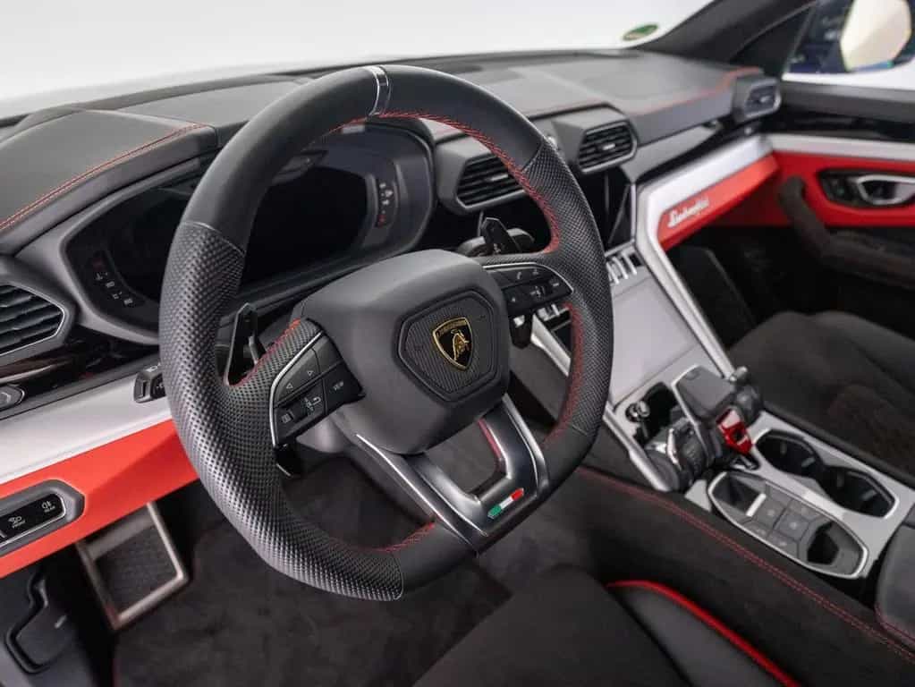 Lamborghini Urus S 23" AKRAPOVIC B&O PANO MASSAGE PARK-ASSIS 12/2023-photo-29
